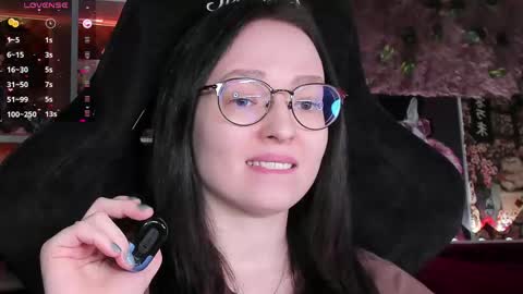 Robyn online show from April 27, 6:27 pm