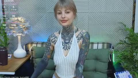 Lola online show from April 9, 5:43 am