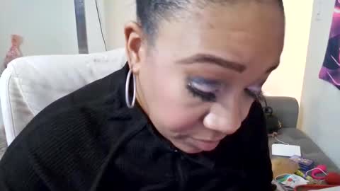 Yasmine pretty online show from December 3, 1:52 am