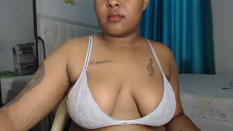 Snapshot of pretty_annah chatting on March 10, 7:44 am Annah online show from March 10, 7:44 am