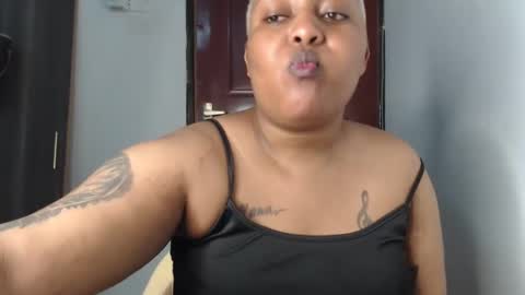 Snapshot of pretty_annah chatting on December 29, 1:38 pm Annah online show from December 29, 1:38 pm