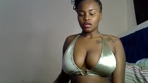 pretty_daina3 online show from May 14, 9:26 am