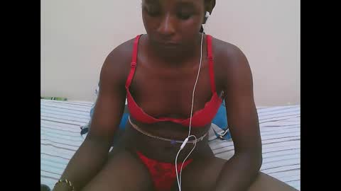 pretty online show from February 21, 8:37 am