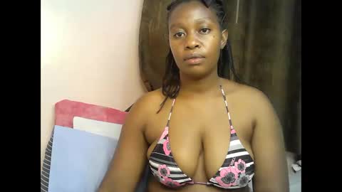 pretty_kylah online show from May 19, 1:56 am