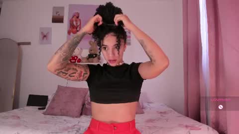 pretty_pettite online show from July 29, 9:37 pm