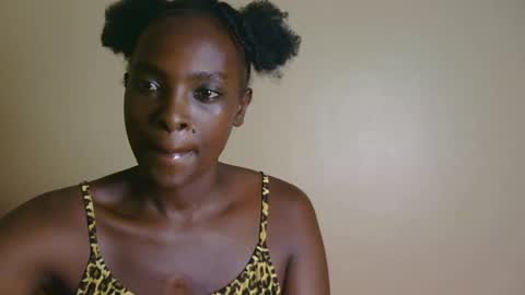 pretty_rezi online show from February 24, 5:11 pm