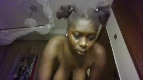 prettydulce online show from June 8, 3:40 am