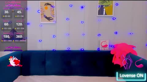 Evie online show from January 13, 11:36 am