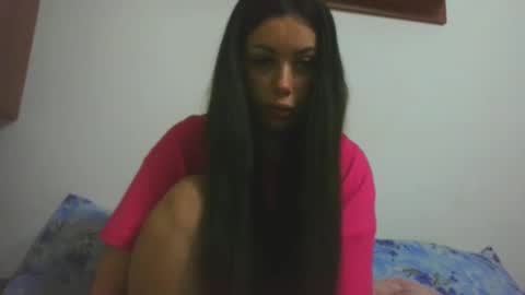 prettyjulliette online show from April 5, 6:51 pm