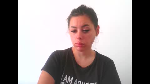 prettyjulliette online show from September 14, 11:52 am