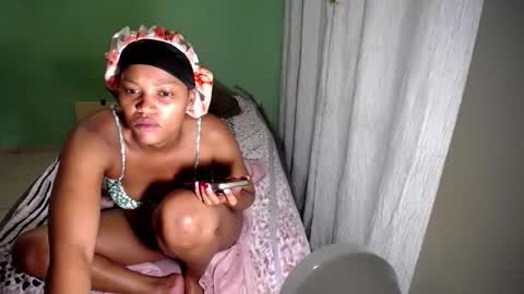 prettynyash online show from March 17, 8:02 pm