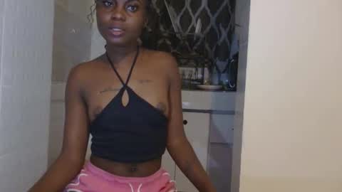 prettypety892182 online show from September 9, 1:27 am