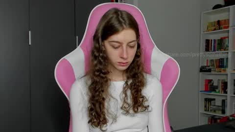 Sophie  next stream will be at Monday  i will wait you guys  online show from September 30, 7:14 am