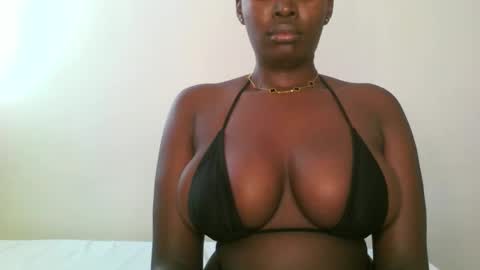 prettyvishy online show from February 12, 12:55 pm