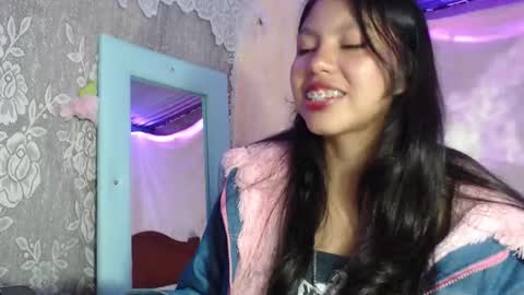  Elia  online show from December 2, 12:34 am