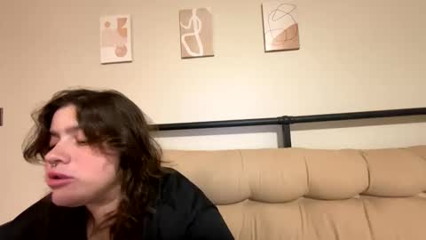 princessviccxo online show from December 4, 5:32 am