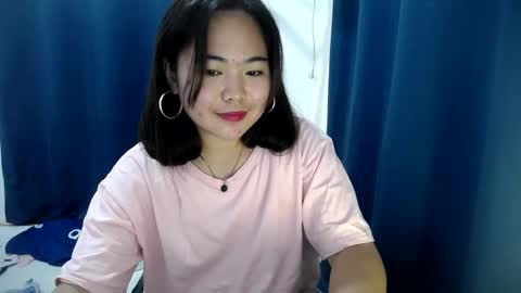 Snapshot of princessnaughty69 chatting on January 1, 1:27 pm SweetyHeart online show from January 1, 1:27 pm