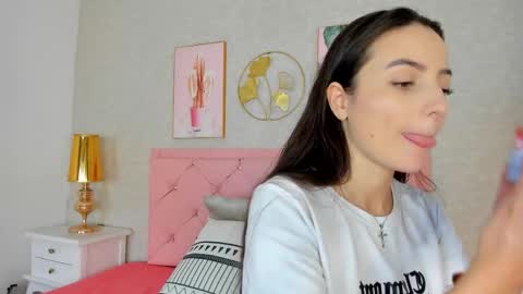 Marcela online show from March 22, 2:23 pm