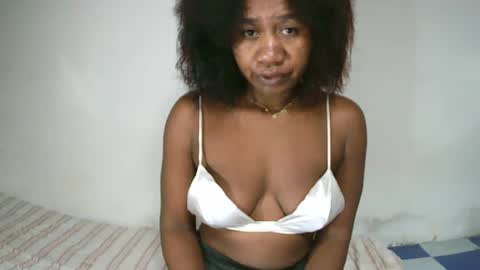 prisca24 online show from August 1, 7:54 am