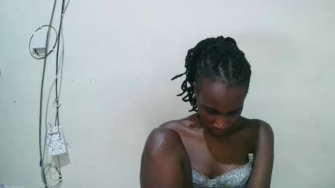 pritty_amber online show from May 11, 2:56 pm