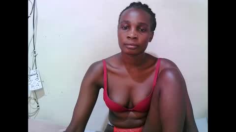 pritty_amber online show from May 17, 11:31 am
