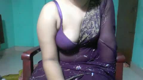 Snapshot of priyonti34 chatting on February 23, 7:01 pm Priyonti ganguli online show from February 23, 7:01 pm