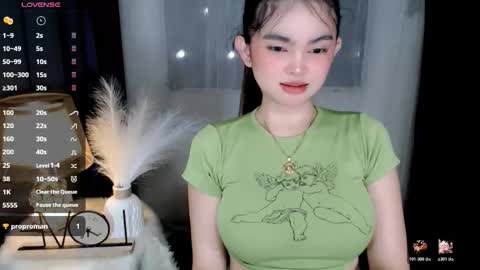 prtty abby03 on ig follow me love online show from December 17, 4:49 am