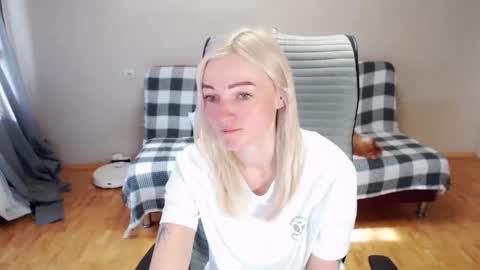 Polly online show from March 27, 6:26 am