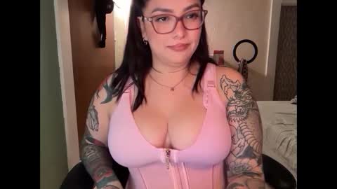 Snapshot of pumpkin_bunny chatting on September 26, 1:03 am Pumpkin bunny online show from September 26, 1:03 am