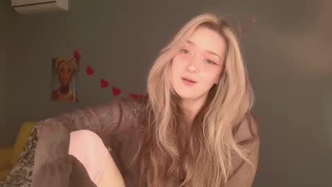 Bella online show from March 19, 5:56 am