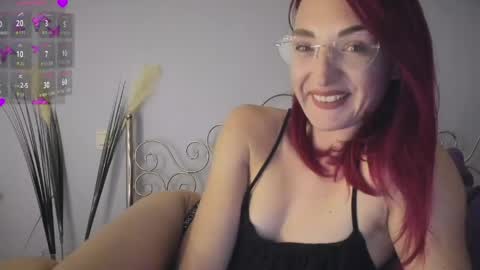 PurpleRainn69  Dina online show from May 18, 8:26 pm
