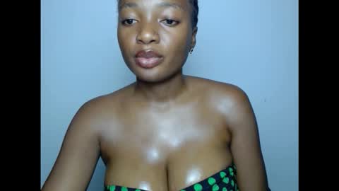 Snapshot of pussyxwetx chatting on October 16, 3:14 pm pussyxwetx online show from October 16, 3:14 pm