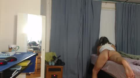 putiputi4u online show from May 27, 1:57 am