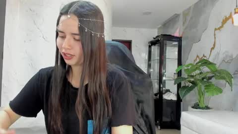 Qetsyah online show from April 2, 1:41 pm