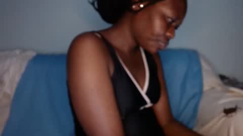 emmie online show from February 22, 12:05 am