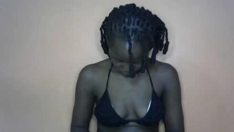 queen_banice online show from February 8, 3:27 pm