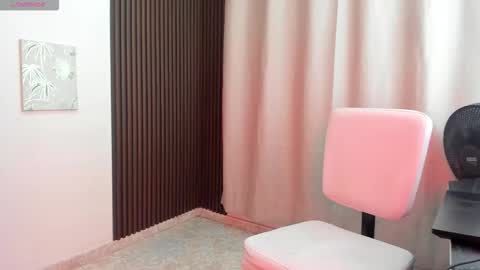 Lucia Sorel online show from November 7, 3:45 am