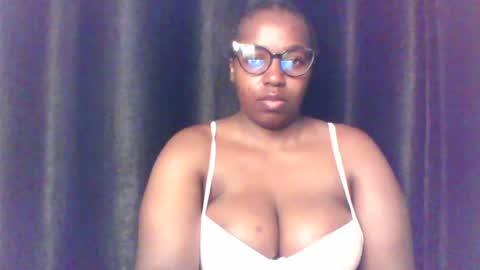 QUEEN online show from June 29, 11:32 am