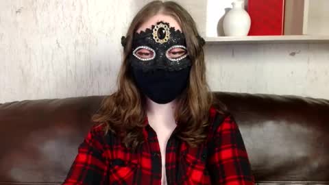 Nora online show from May 9, 10:34 pm