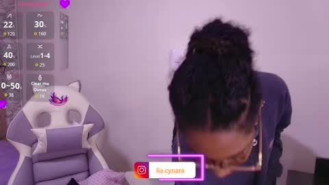   online show from November 25, 11:23 am