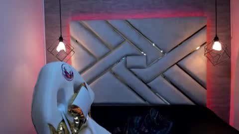 Snapshot of queen_perla_ chatting on December 27, 12:01 pm online show from December 27, 12:01 pm