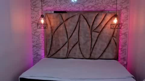 Snapshot of queen_perla_ chatting on January 23, 11:48 am online show from January 23, 11:48 am