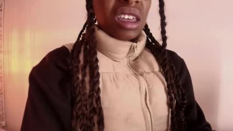   online show from November 22, 12:08 pm