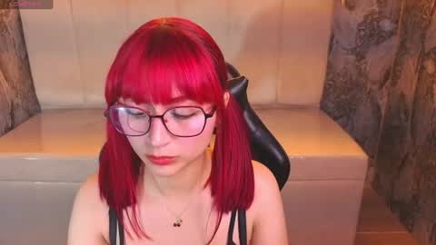 queen_red_v online show from July 16, 3:00 am