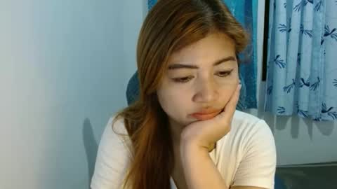 queen online show from April 10, 4:35 pm