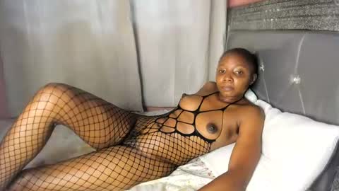 queenchloe1 online show from June 19, 9:57 am