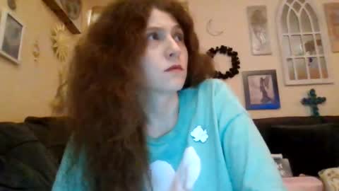 queencrimsonlvx online show from July 17, 5:56 am