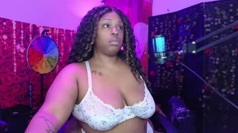 Queen Cherise Roze online show from April 10, 9:32 pm