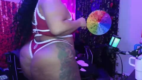 Queen Cherise Roze online show from February 12, 6:42 pm