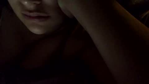 queenkitty477 online show from October 7, 6:40 am